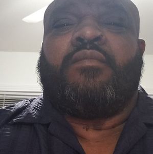 Meet your Posher, Ellis